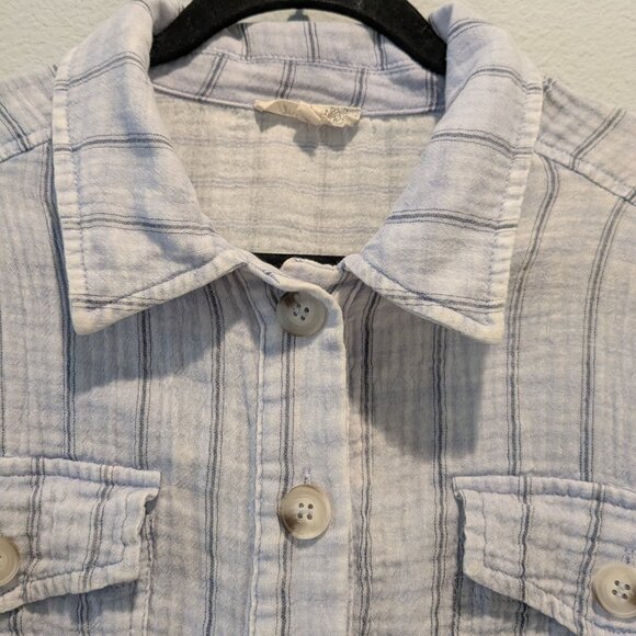 Mystree Button Up Tunic - Large - Picture 6 of 10